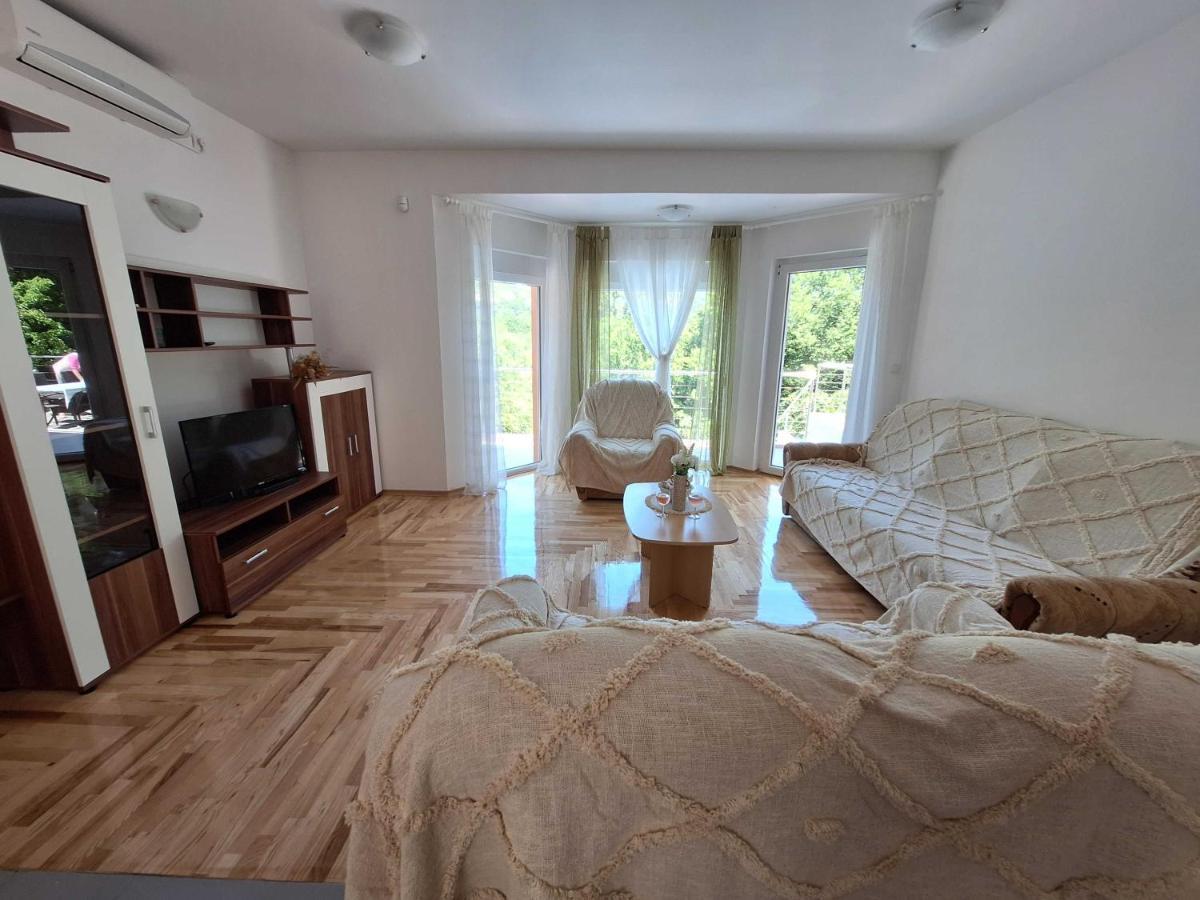 Bella Vista Villa บริบีร์ ภายนอก รูปภาพ